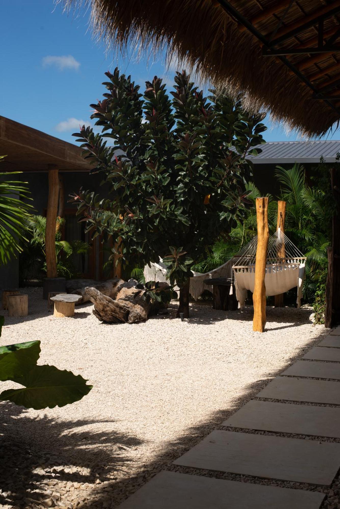 Tukasa - Surfhouse Popoyo Hotel ภายนอก รูปภาพ